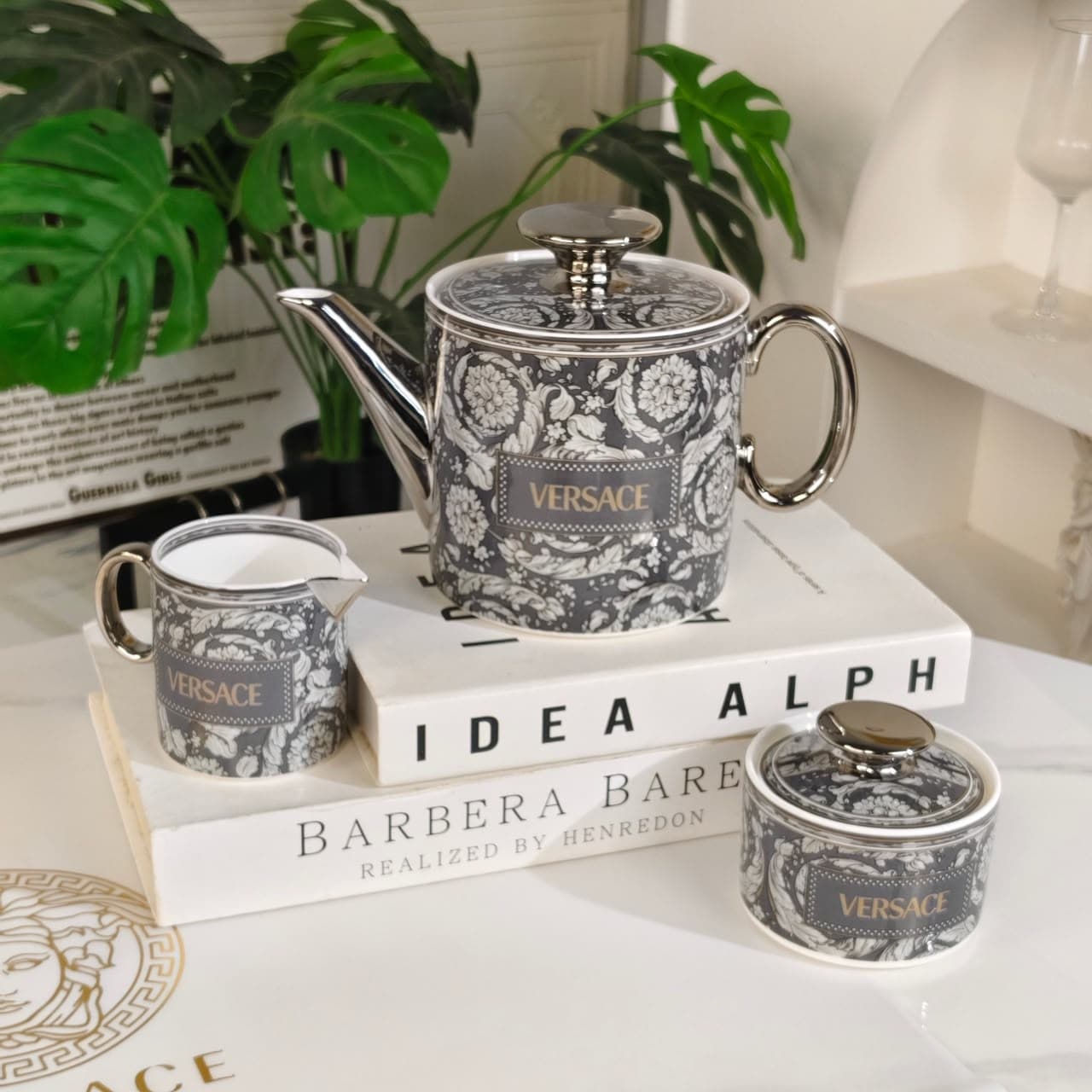 Royal Tableware/Dinnerware 