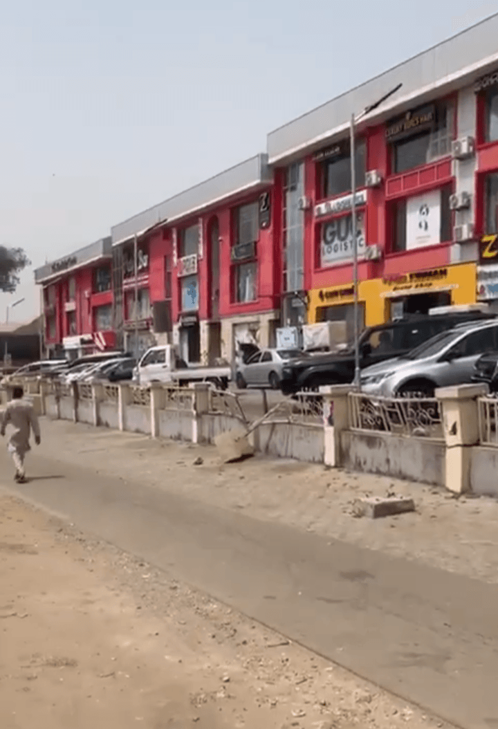 SHOPPING COMPLEX AT WUSE 2. DIRECT BRIEF