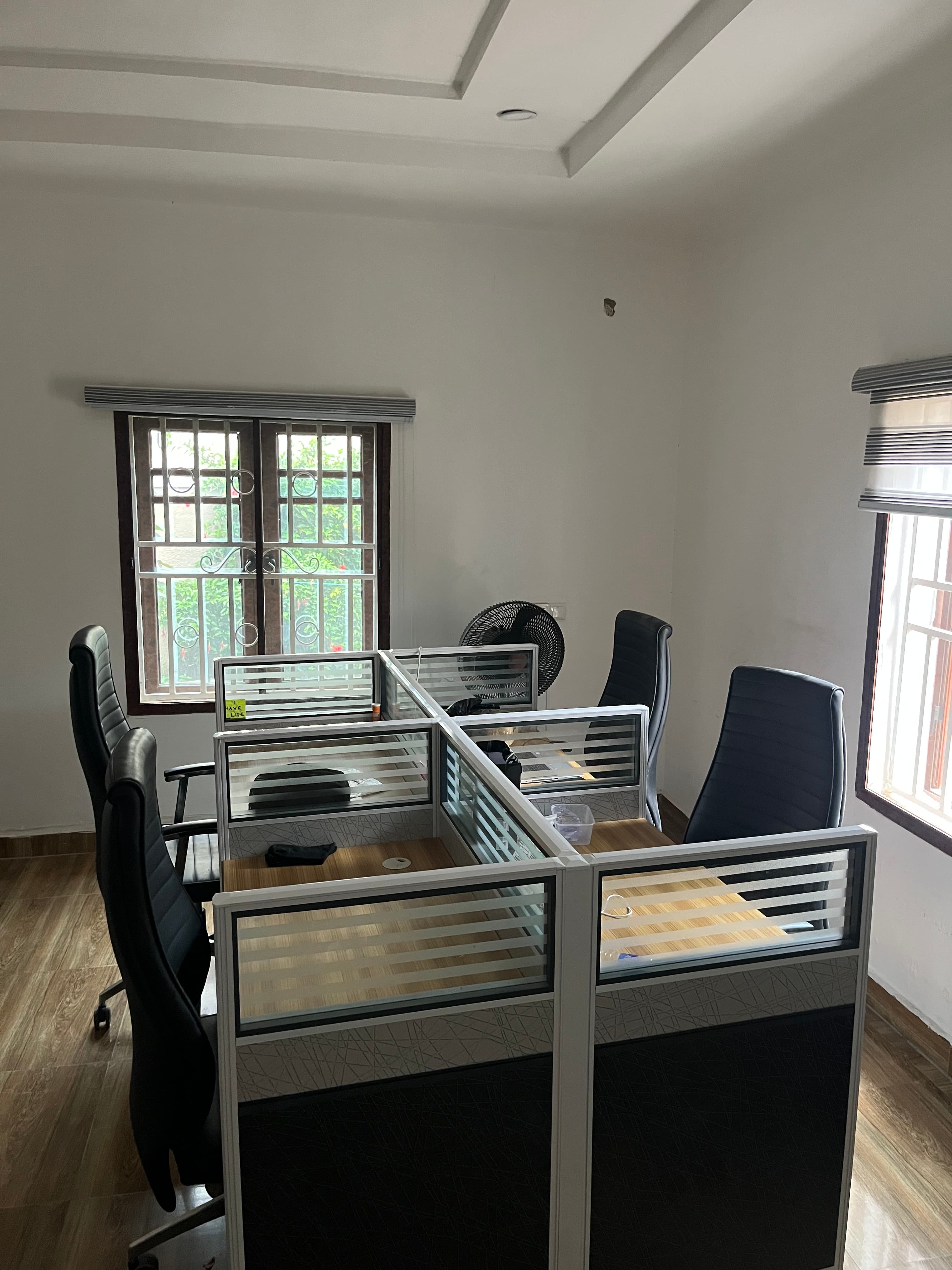 Neatly used tabe for Sale