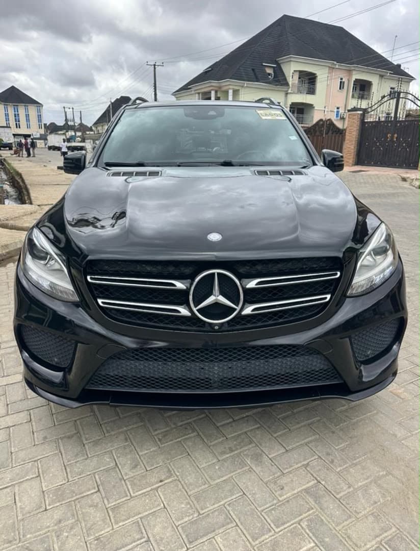 Mercedes Benz GLE 2015