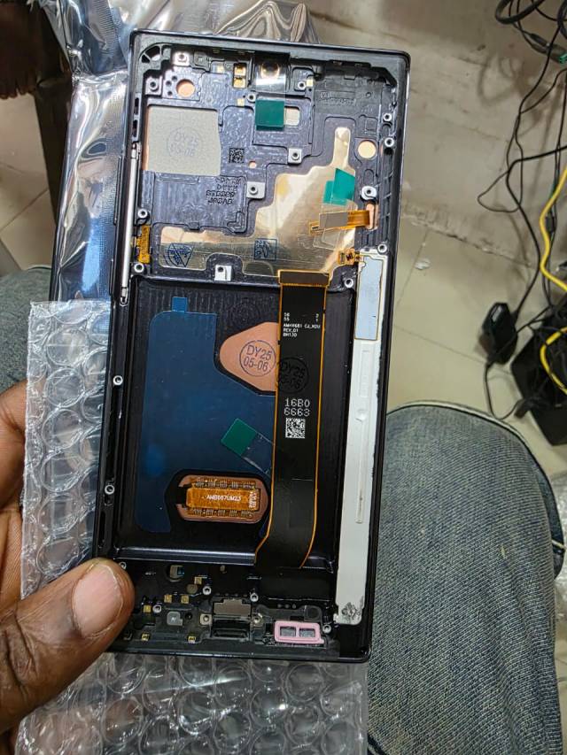 Genuine Samsung Screens Now Available In Ikeja - CALL 07088739751