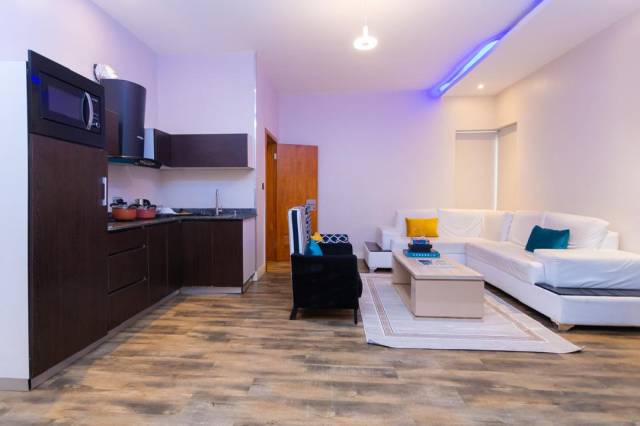 Chic And Fully Serviced 1 Bedroom Shortlet In Lekki - Call 08136886262