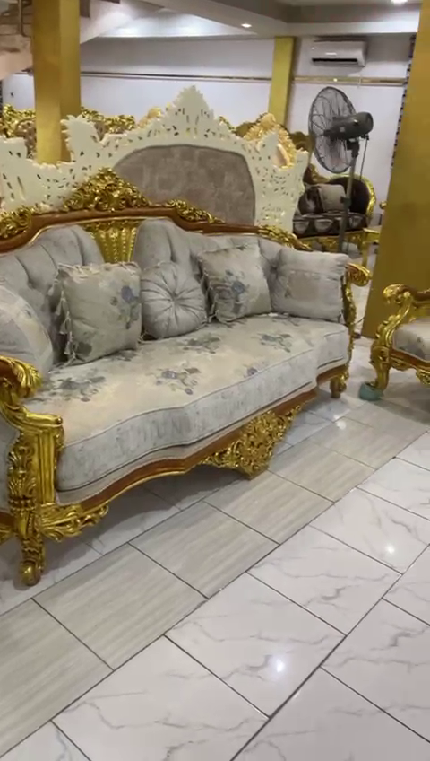 ROYAL FABRIC SOFA SET - CALL 08144280912