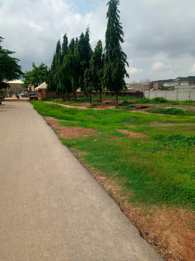 MIXED USE LAND FOR SALE IN KARU - CALL 09065650890