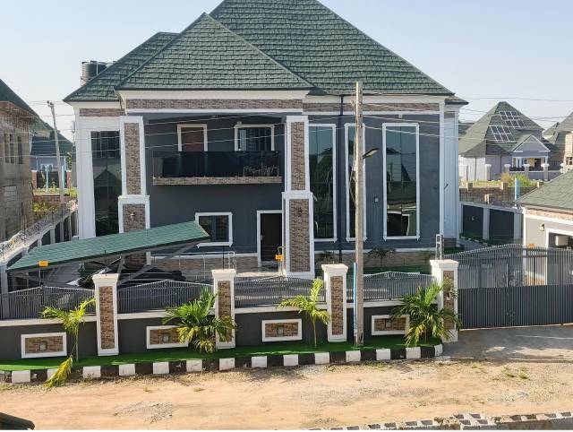 6 Bdr Duplex In Leisure Court Estate Abuja - Call 08166627157
