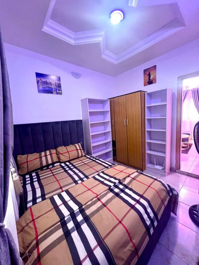 Mini Flat Shortlet In Lekki With AC And More - Call 08181718030
