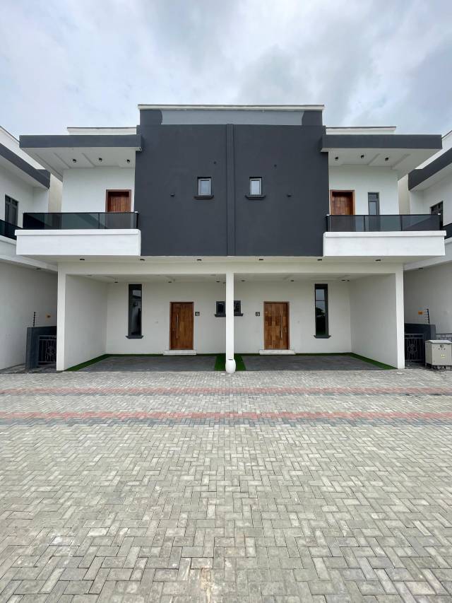 4 Bdr Semi Detached Duplex At Ikate, Lekki - Call 09068445870