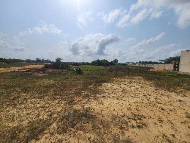 Land Facing Lekki Epe Express Way Close To Airport