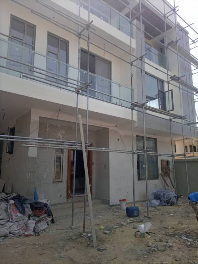5 Bedroom Duplex For Sale At Lekki Phase 1 - Call 08165448834