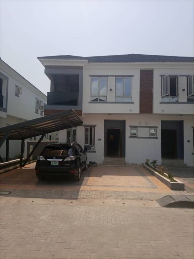 4 Bedroom Duplex At For Sale Victoria Bay Ikate - Call 08165448834