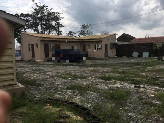 769sqm Of Land With A Small Supermarket On It