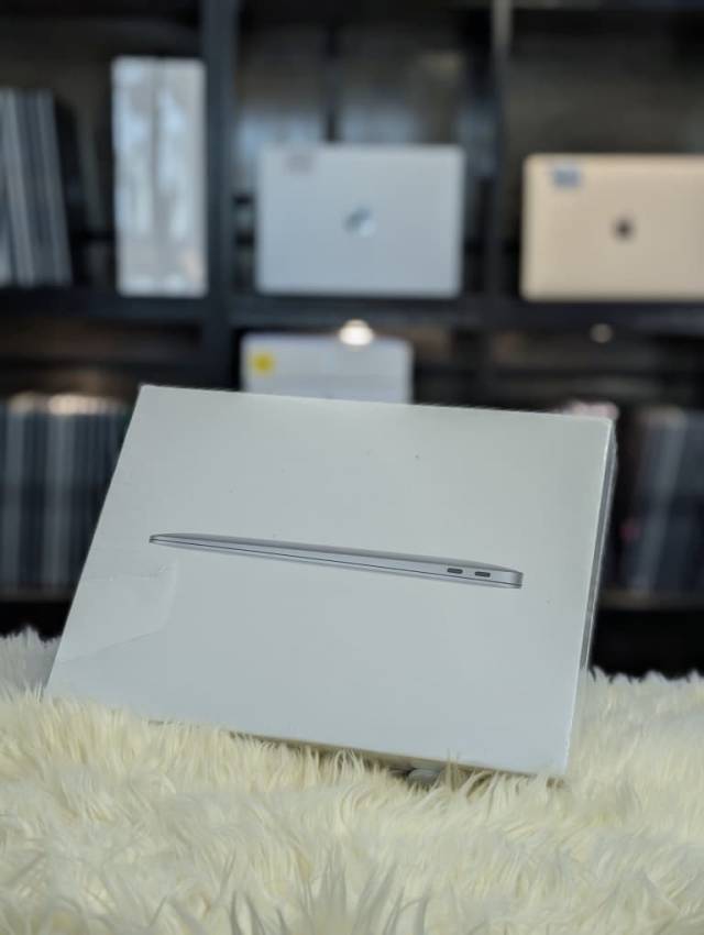 Brand New MacBook Air 2020 - Call 07062454854