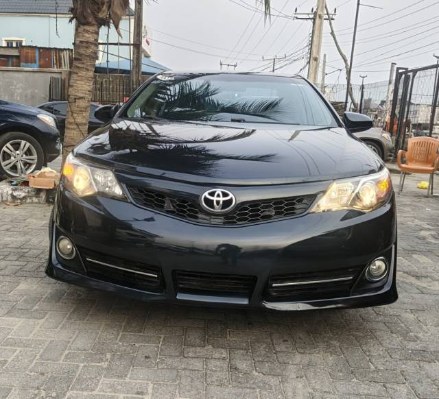 Toyota Camry SE Available In Ajah - Call 07025397011