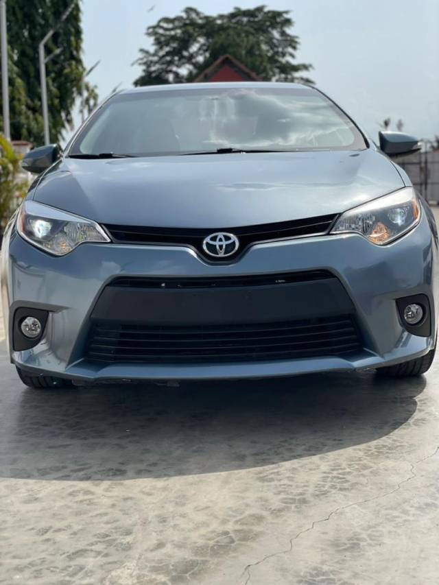 Tokunbo 2015 Corolla LE - Call 08082983064