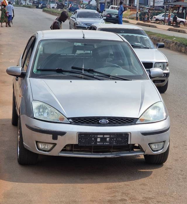 Clean Foreign Used Ford Focus 2005 - CALL 07076030644