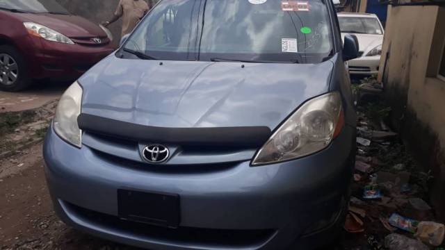 2009 Toyota Sienna