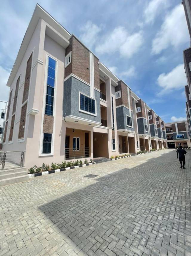 4 BDR TERRACE DUPLEX AND A BQ AT IKATE - CALL 09121189076