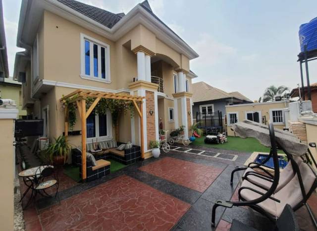 5 Bdr Fully Detached Duplex With BQ At Magodo Phase 1 - Call 07061166000