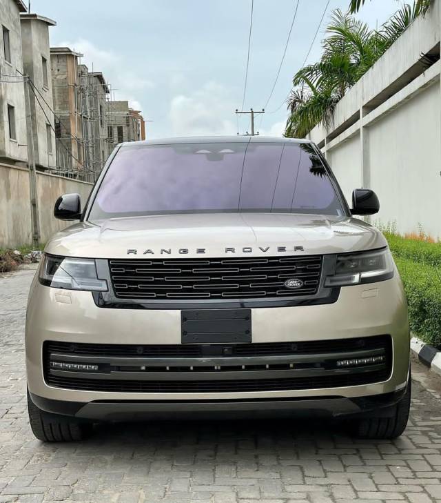2023 Range Rover Vogue P530 Autobiography 1st Edition - Call 07033890038