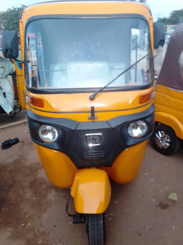 Bajaj Re 2024 Model For Sale At Abuja - Call 09049401967