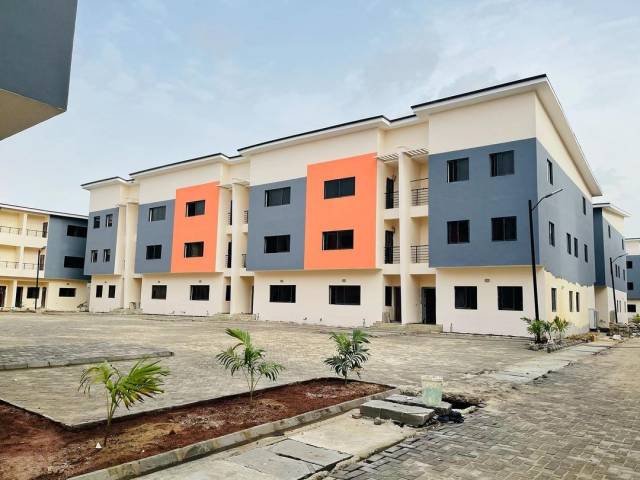 Fully Serviced 4 Bdr Terrace Duplex With Bq At Lekki - Call 08064419632