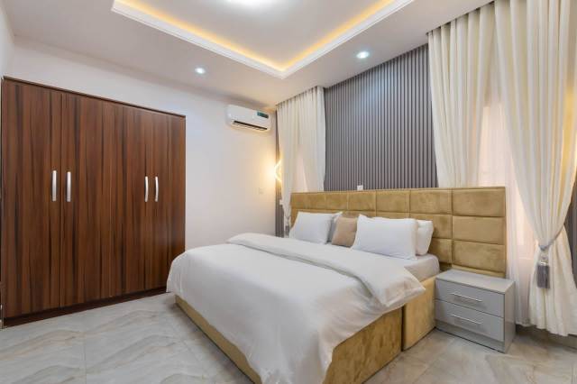 3Bed Apt With City View Etc At Lekki For SHORTLET - Call 09019493022