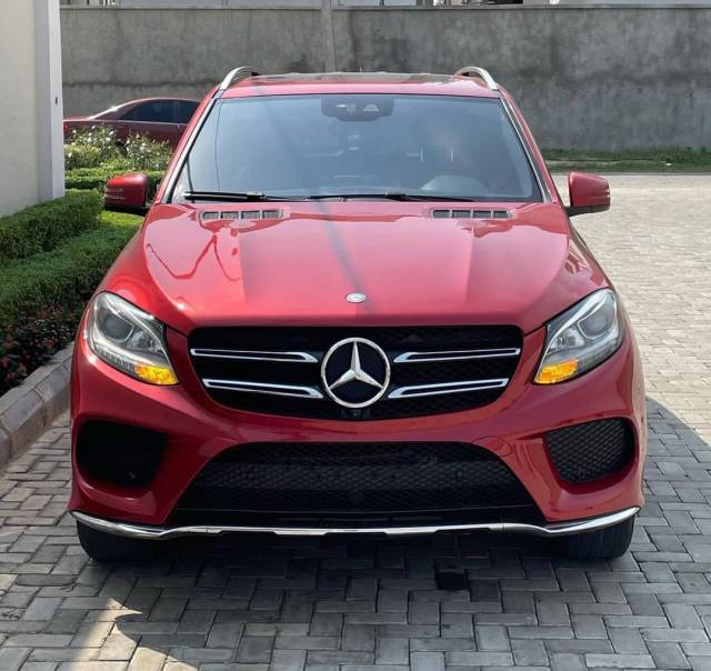 Red 2016 Mercedes Benz  GLE350 4matic - Call 07033890038