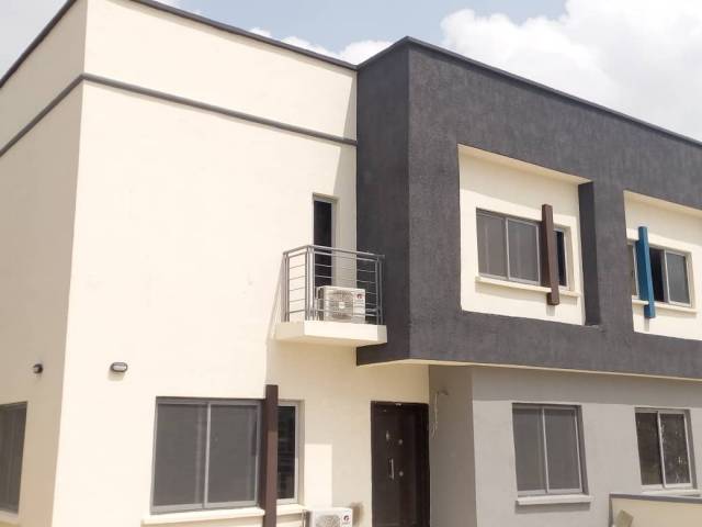 4 Bedroom Terrace Duplex Along Lagos-Ibadan Expessway - Call 08033059729