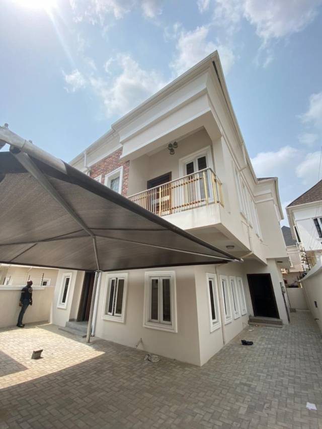 5 Bdr Fully Detached Duplex With Bq For Sale At Chevron Lekki - Call 07056001917