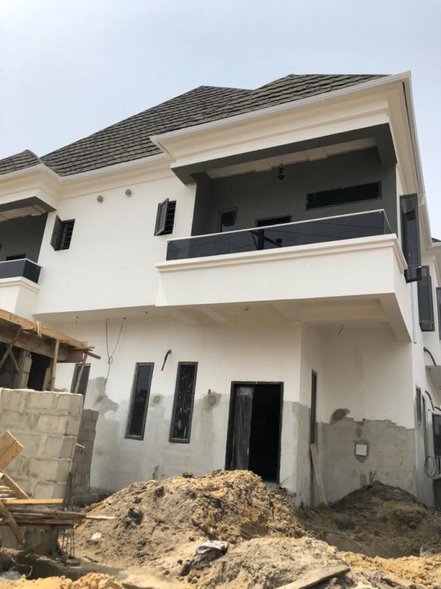 4 Bdr Semi-Detached Duplex With Bq At Orchid Road (Call - 07056001917)