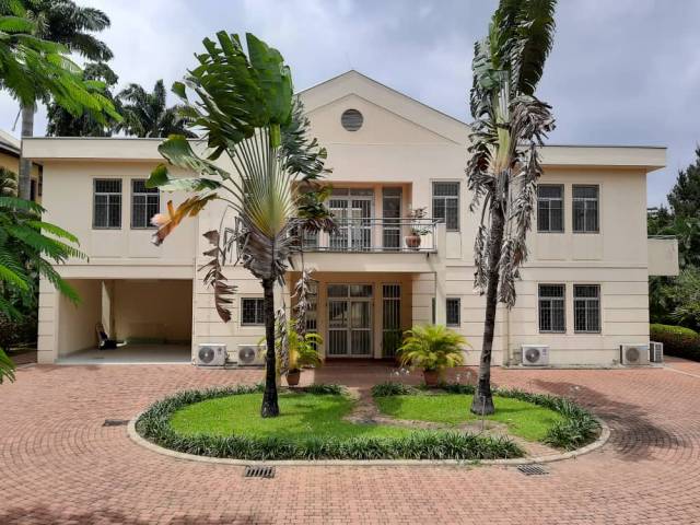 6bdrm Mansion With 4 Living Rooms And More At Maitama - CALL 08033558877