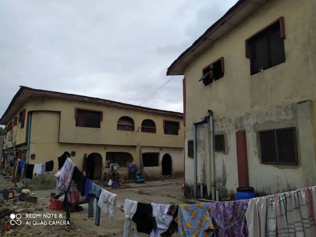 Block Of Flats On About 994square Meter Land At Ikeja - Call 08189042000