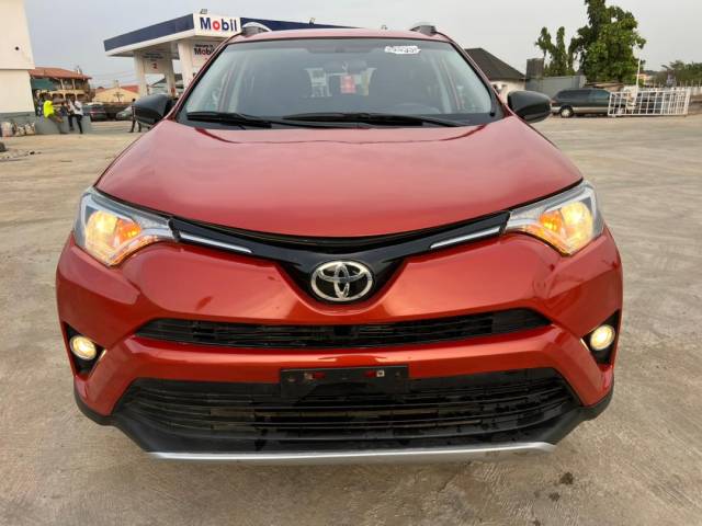 2016 TOYOTA RAV4 TOKS