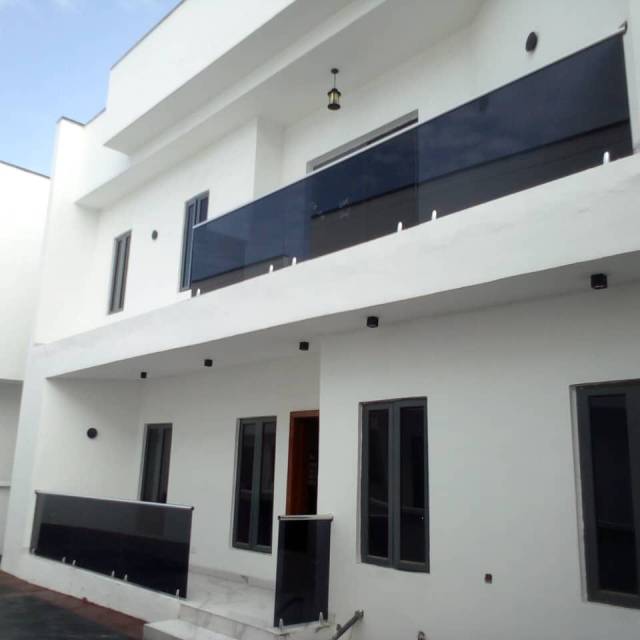 5 Bedroom Detached Smart Home