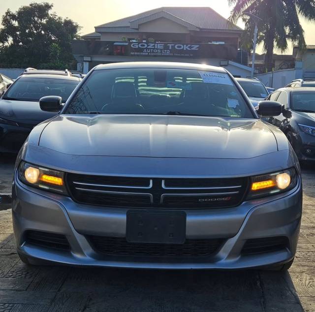 Dodge Charger 2015 SE