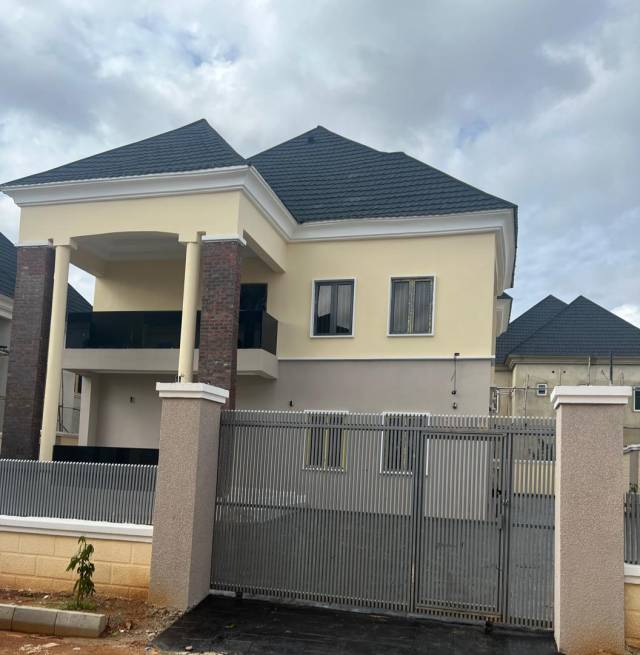 4 Bdr En-suite Duplex At City Gate Homes Abuja - Call 08030921218