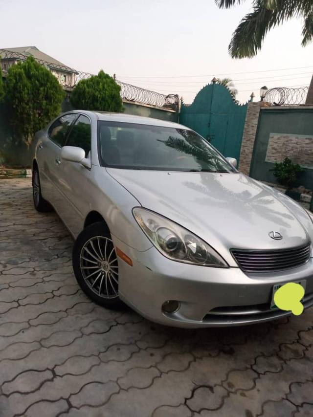 Lexus ES330