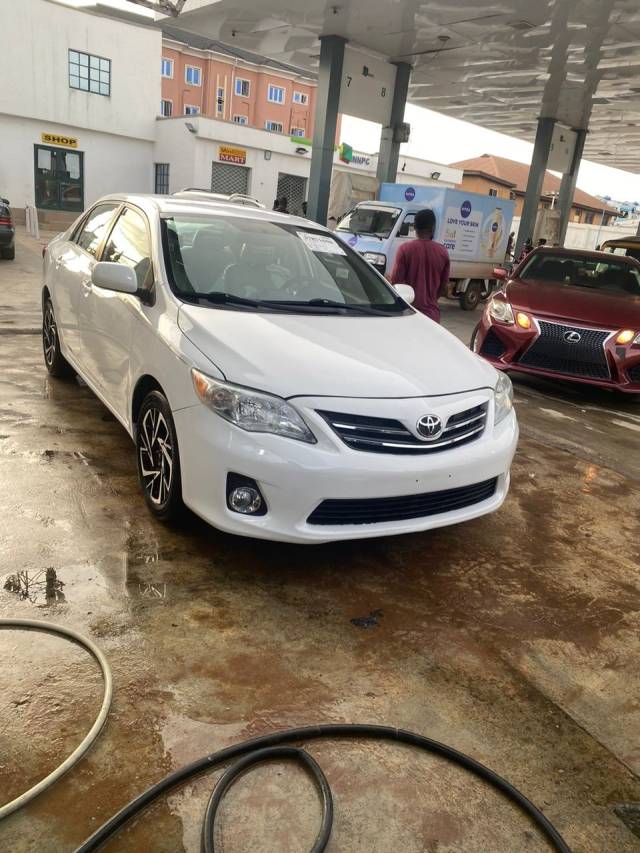 2013 Toyota Corolla LE