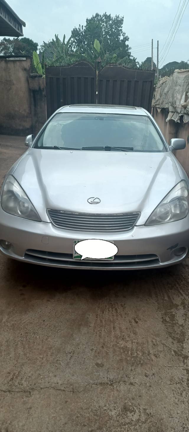 LEXUS ES 300 UPGRADED TO 330 FOR SALE 07040979277