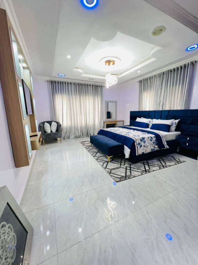 4 And 5 Bdr Duplex For SHORTLET In Ikate Lekki - Call 08060560560