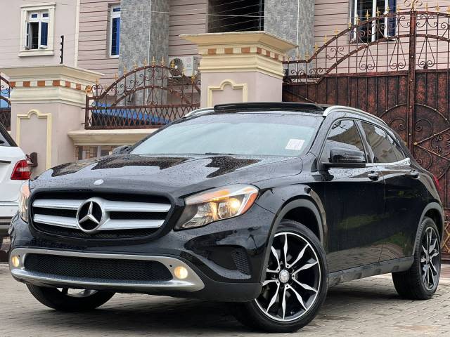 GLA250 Mercedes Benz Model 2016