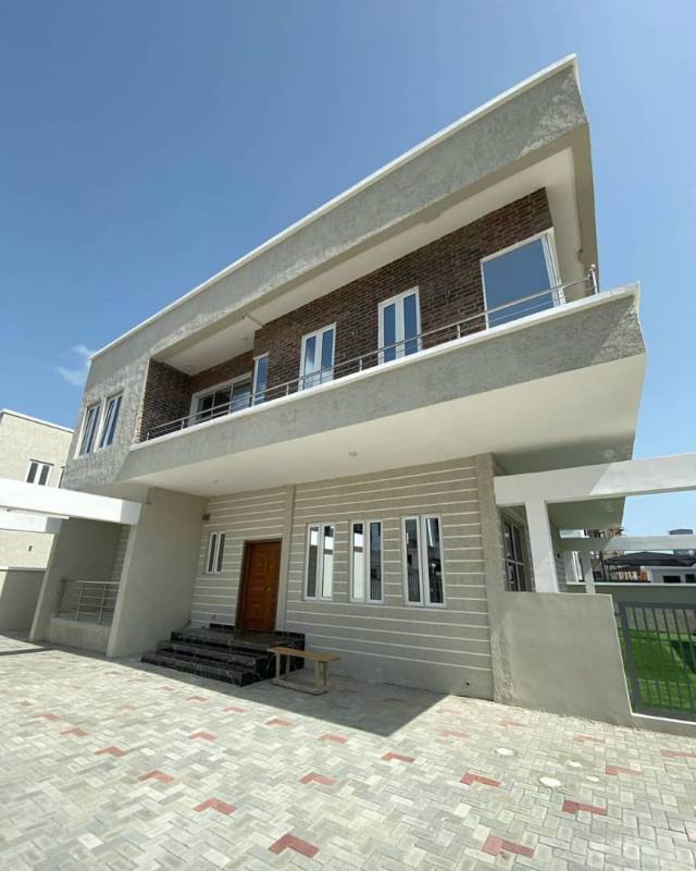 4 BDR FULLY DETACHED DUPLEX FOR SALE AT CHEVRON LEKKI - CAL 07087659156 L