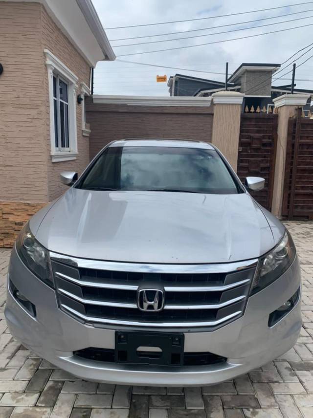 Crosstour Tokunbo 2011