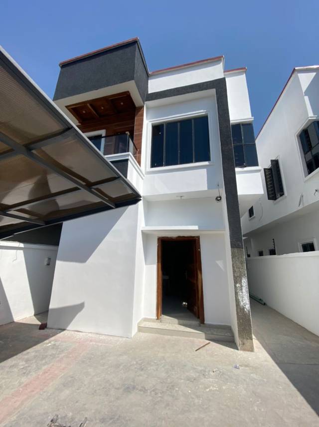 5 Bdr Fully Detached Duplex With Bq For Sale- Call 09073805859